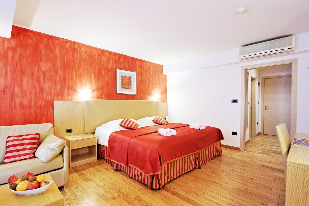 Vilola Bed & Breakfast Zambratija  Phòng bức ảnh