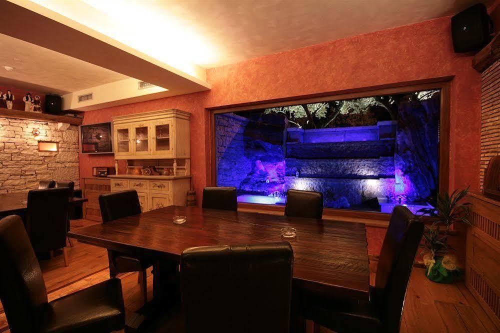 Vilola Bed & Breakfast Zambratija  Ngoại thất bức ảnh