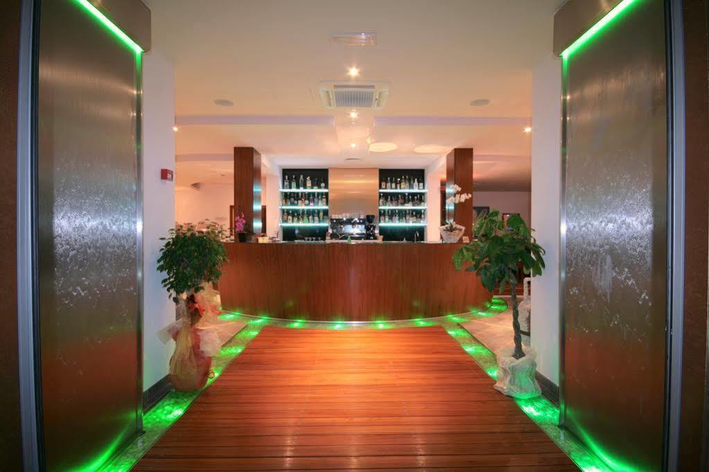 Vilola Bed & Breakfast Zambratija  Ngoại thất bức ảnh