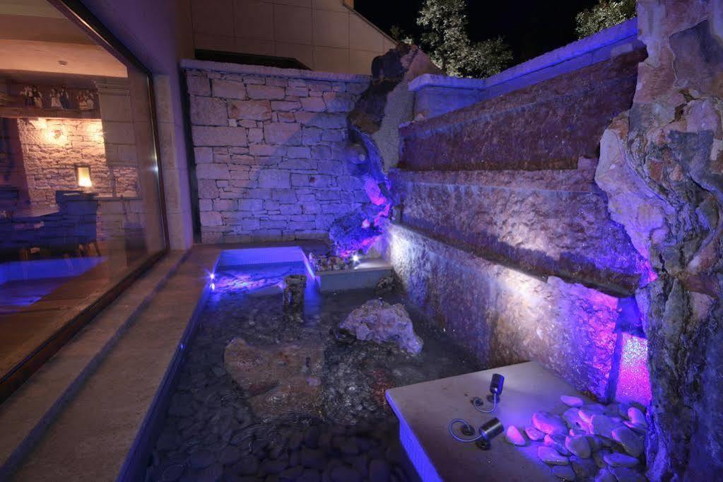 Vilola Bed & Breakfast Zambratija  Ngoại thất bức ảnh